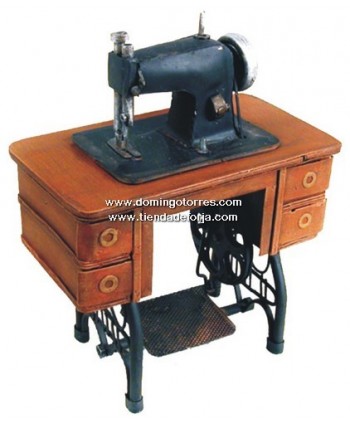 Maquina antigua de coser AV-45